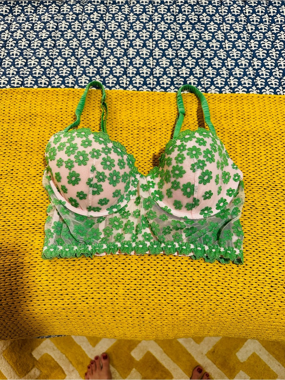 Victoria's Secret Pout Pink & Green Floral Lace Bralette